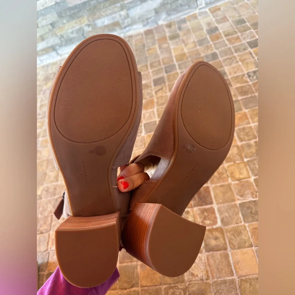 Lucky brand Elegant Brown Leather Women's Sandals - Picture 8 of 9